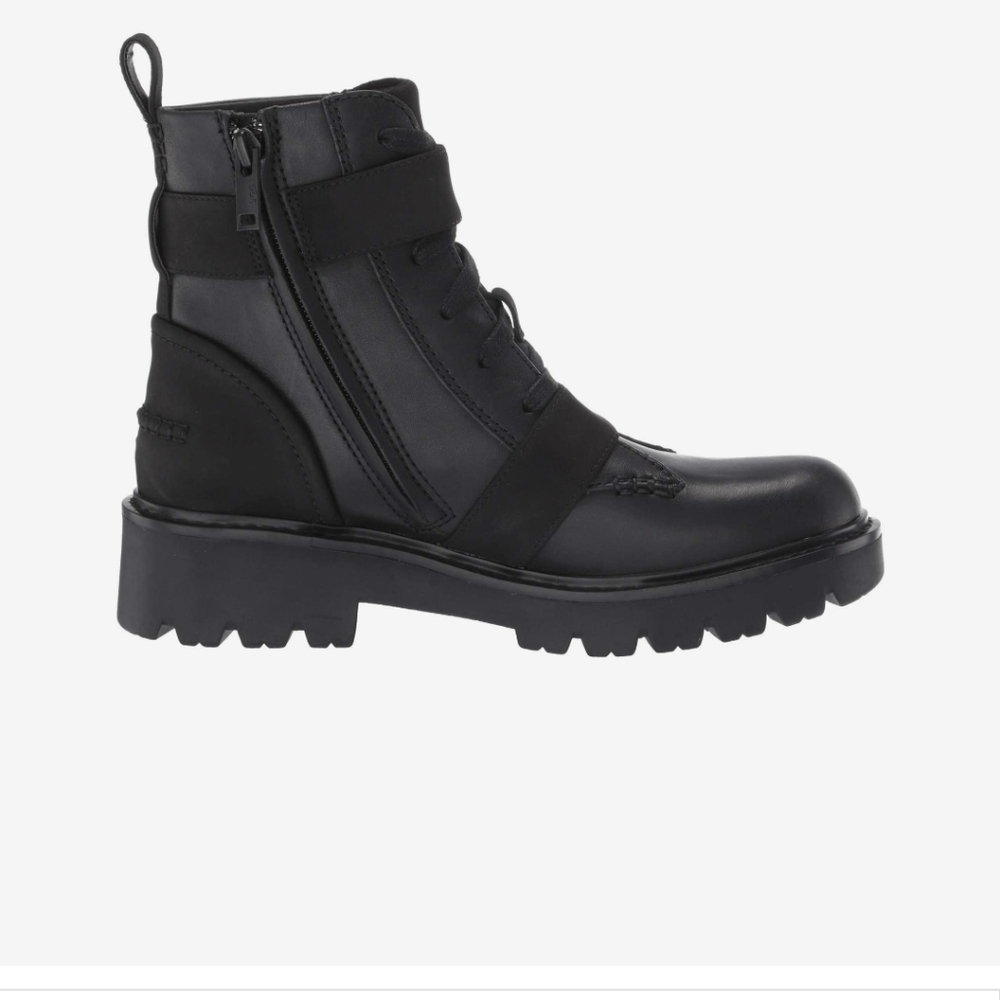 UGG Noe boots